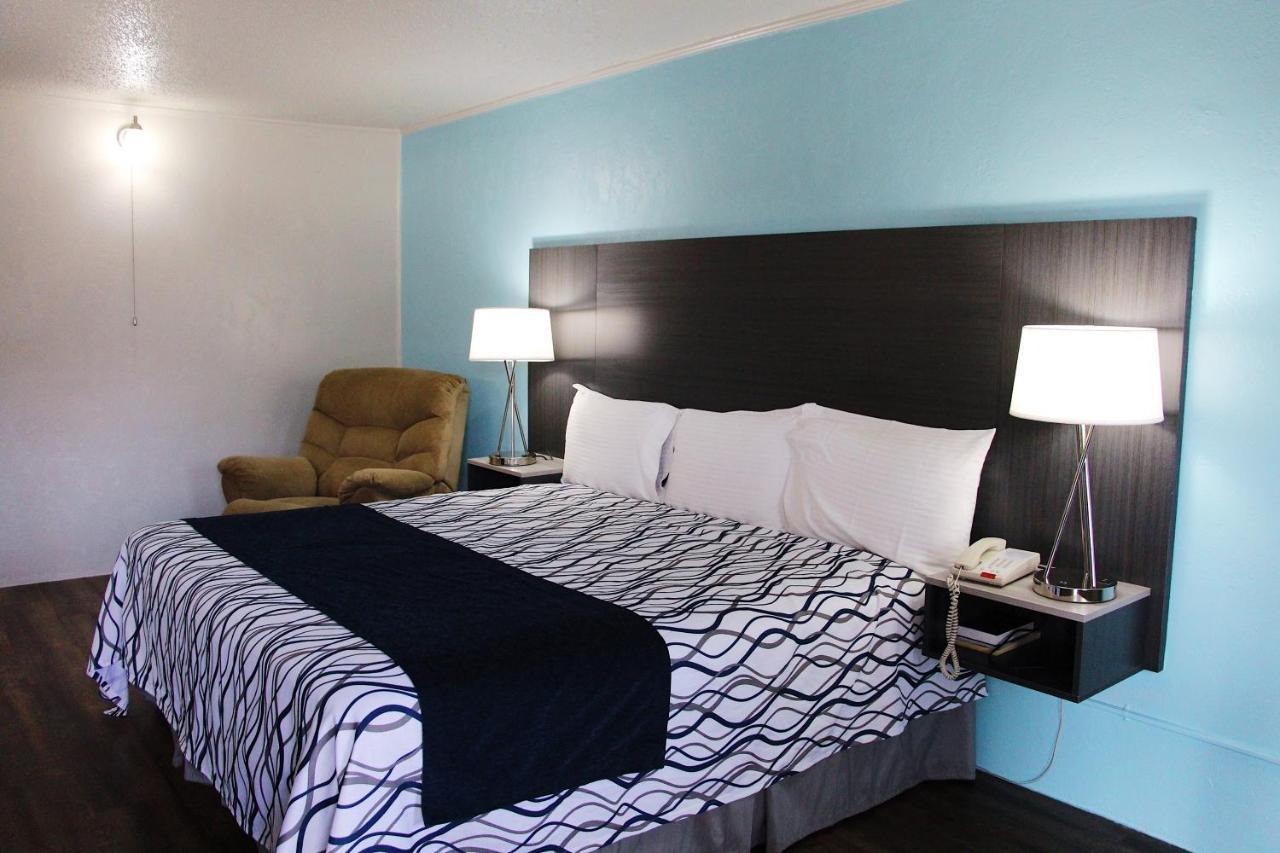 Texinn Motel New Boston Bagian luar foto
